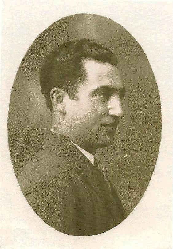 Antonio Fraguas (c. 1925)